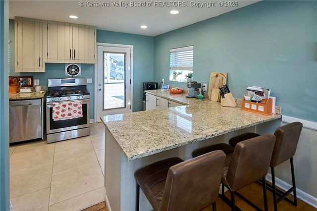 1555 Summit Drive, Charleston, WV 25302