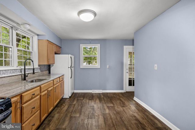 210 GARFIELD AVE, Chesilhurst, NJ 08089