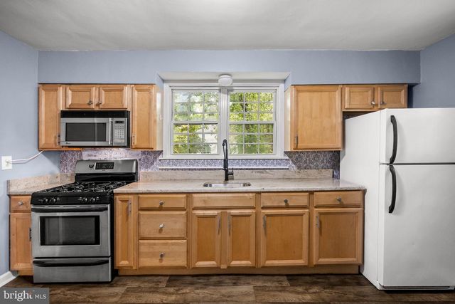 210 GARFIELD AVE, Chesilhurst, NJ 08089