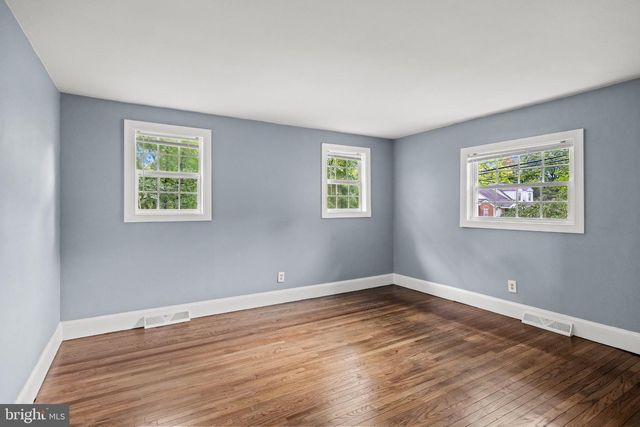 210 GARFIELD AVE, Chesilhurst, NJ 08089
