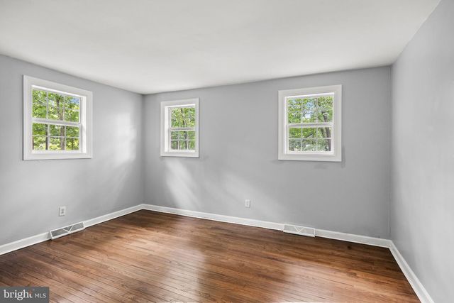 210 GARFIELD AVE, Chesilhurst, NJ 08089