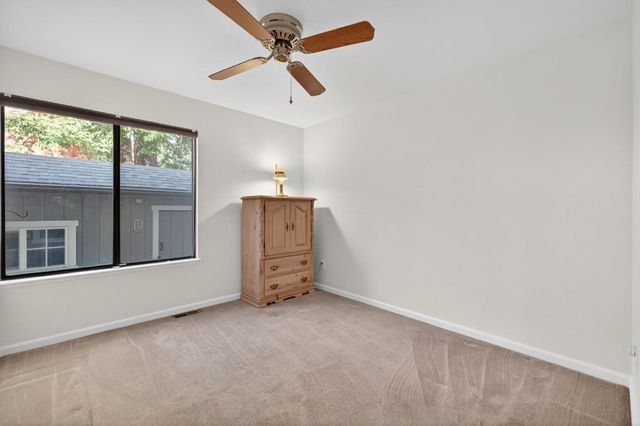 100 Boxler Ct, Folsom, CA 95630