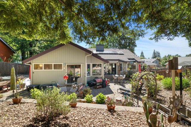 100 Boxler Ct, Folsom, CA 95630