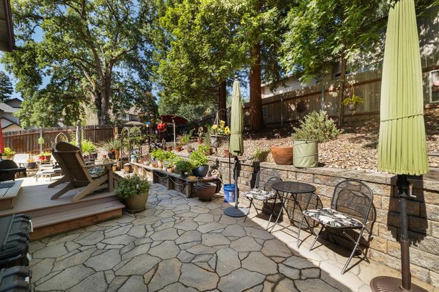 100 Boxler Ct, Folsom, CA 95630