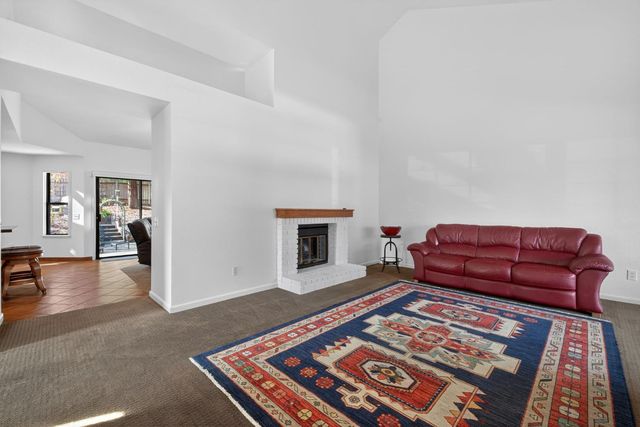 100 Boxler Ct, Folsom, CA 95630