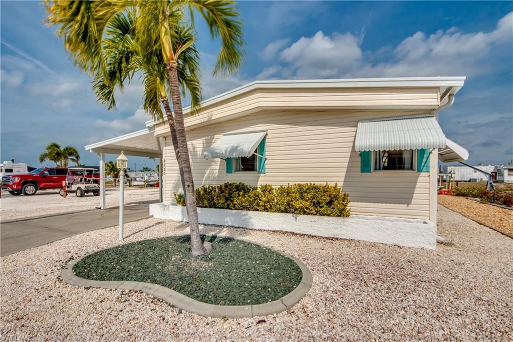 4920 Gulfgate LN, St. James City, FL 33956