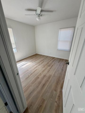 8108 Fawn Street, Bakersfield, CA 93311