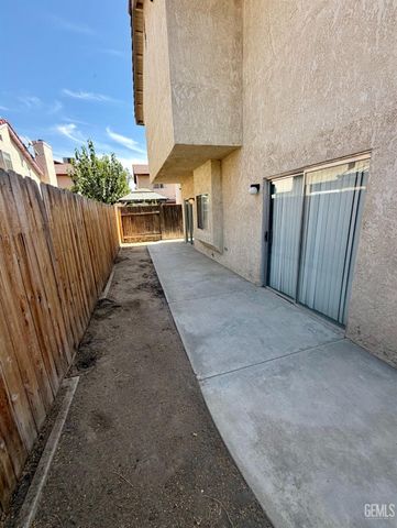 8108 Fawn Street, Bakersfield, CA 93311