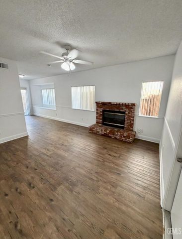 8108 Fawn Street, Bakersfield, CA 93311