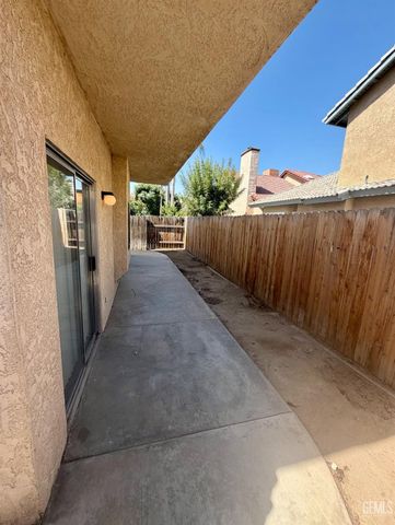 8108 Fawn Street, Bakersfield, CA 93311