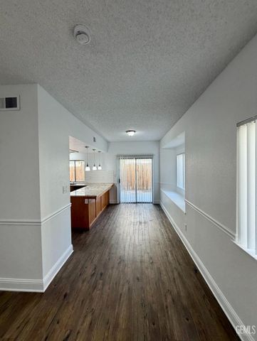 8108 Fawn Street, Bakersfield, CA 93311