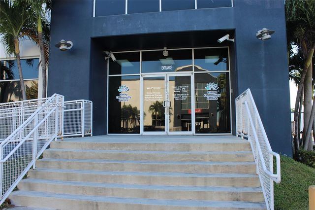 7620 NW 25 Street 1, Miami, FL 33122