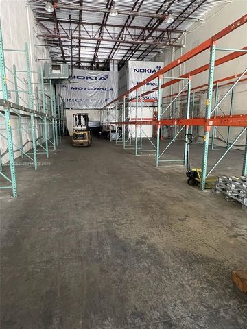 7620 NW 25 Street 1, Miami, FL 33122