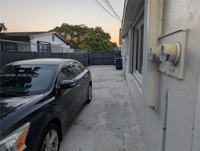 1037 SW 76th Ave 1037, Miami, FL 33144