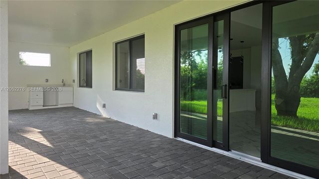 728 N Laplata Avenue, Lehigh Acres, FL 33974