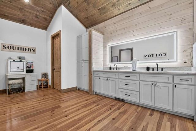 60 Hiles Hatch Lane, Blue Ridge, GA 30513