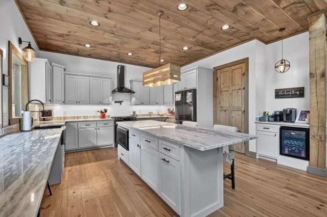 60 Hiles Hatch Lane, Blue Ridge, GA 30513