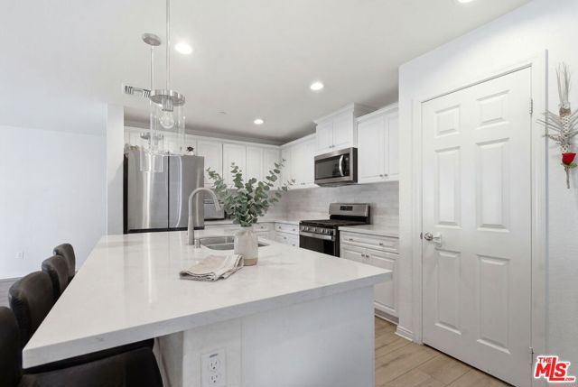 20237 Breeze Blooms Drive, Riverside, CA 92507