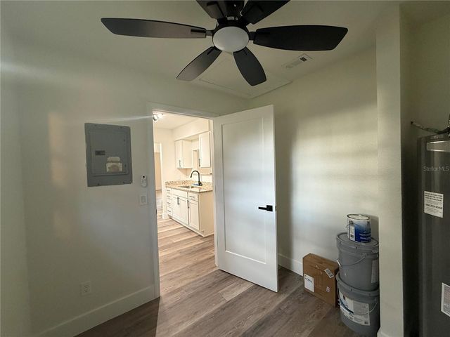 40233 PALM STREET, Lady Lake, FL 32159