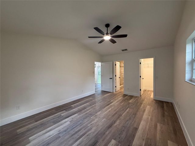 40233 PALM STREET, Lady Lake, FL 32159