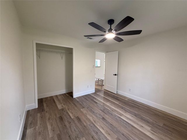 40233 PALM STREET, Lady Lake, FL 32159