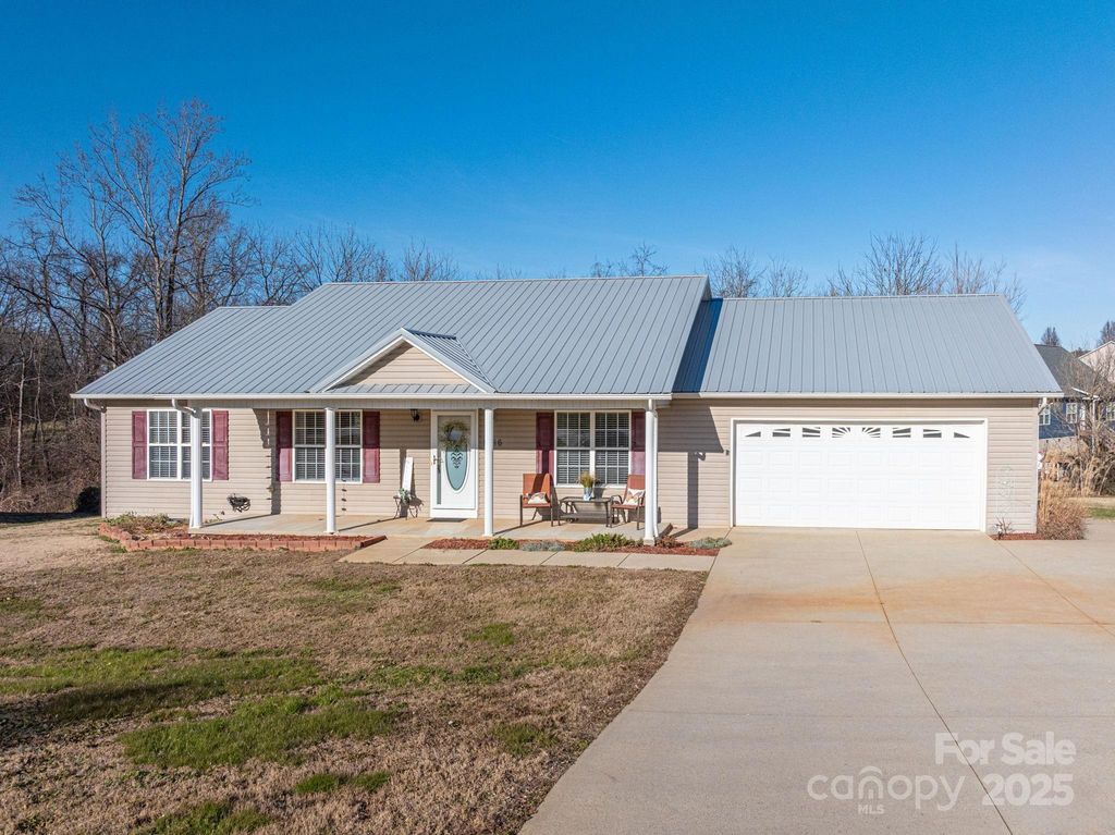 1486 Clear Creek Lane, Newton, NC 28658