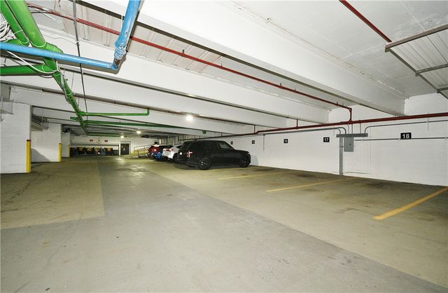 1000 Grandview Avenue 401, Mt Washington, PA 15211