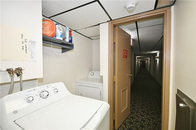 1000 Grandview Avenue 401, Mt Washington, PA 15211