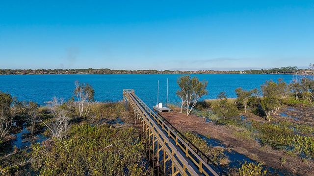 19341 LOCHSIDE LANE, Mount Dora, FL 32757