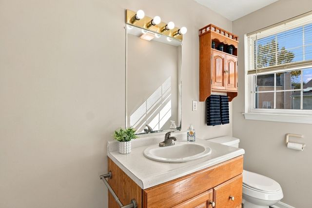 23 Nadine Ln, North Andover, MA 01845