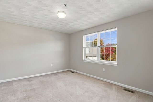23 Nadine Ln, North Andover, MA 01845