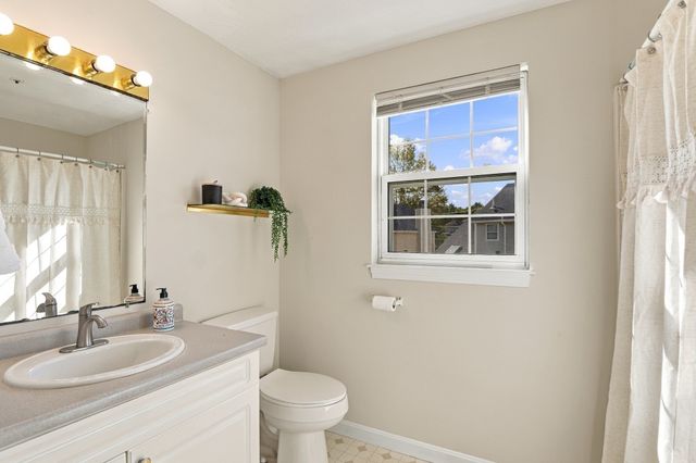 23 Nadine Ln, North Andover, MA 01845