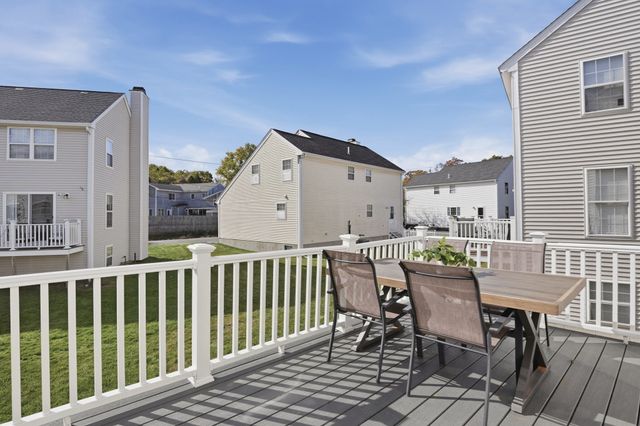 23 Nadine Ln, North Andover, MA 01845