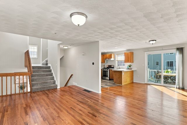 23 Nadine Ln, North Andover, MA 01845