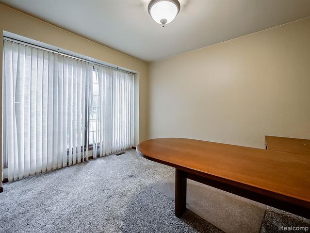 52320 Bryan Michael Drive, Macomb, MI 48042