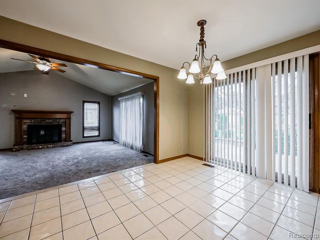 52320 Bryan Michael Drive, Macomb, MI 48042