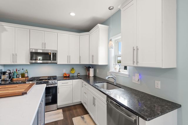 265 E 124th Avenue, Crown Point, IN 46307