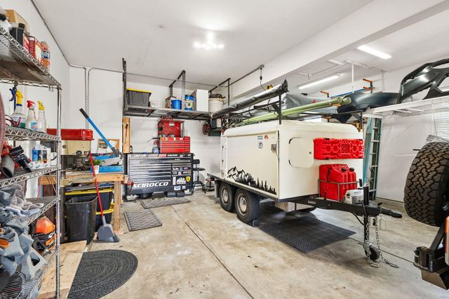 265 E 124th Avenue, Crown Point, IN 46307