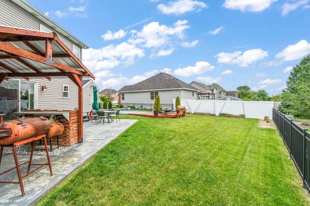 265 E 124th Avenue, Crown Point, IN 46307