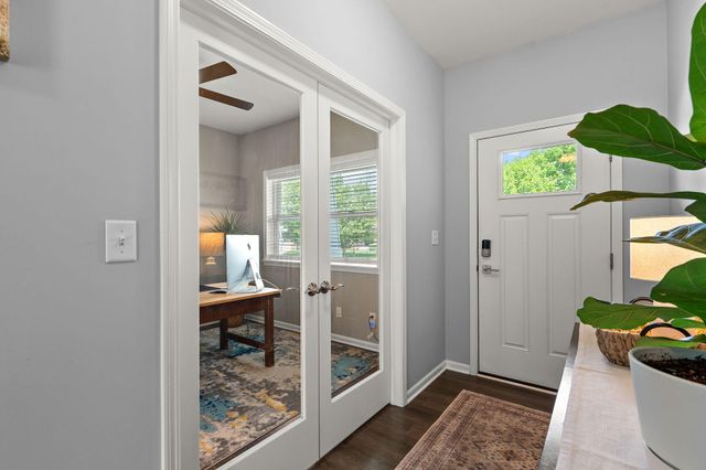 265 E 124th Avenue, Crown Point, IN 46307