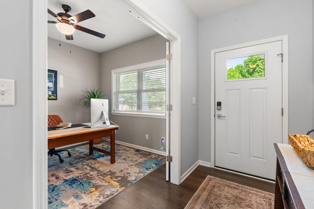 265 E 124th Avenue, Crown Point, IN 46307