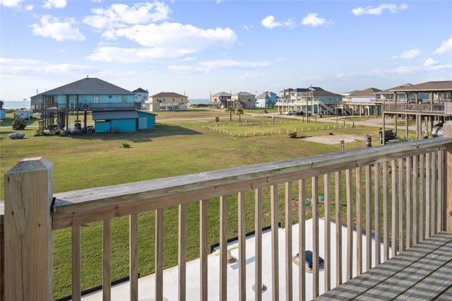 855 S Sage Road, Crystal Beach, TX 77650