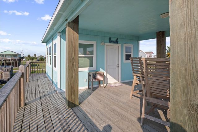 855 S Sage Road, Crystal Beach, TX 77650