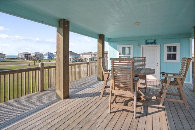 855 S Sage Road, Crystal Beach, TX 77650