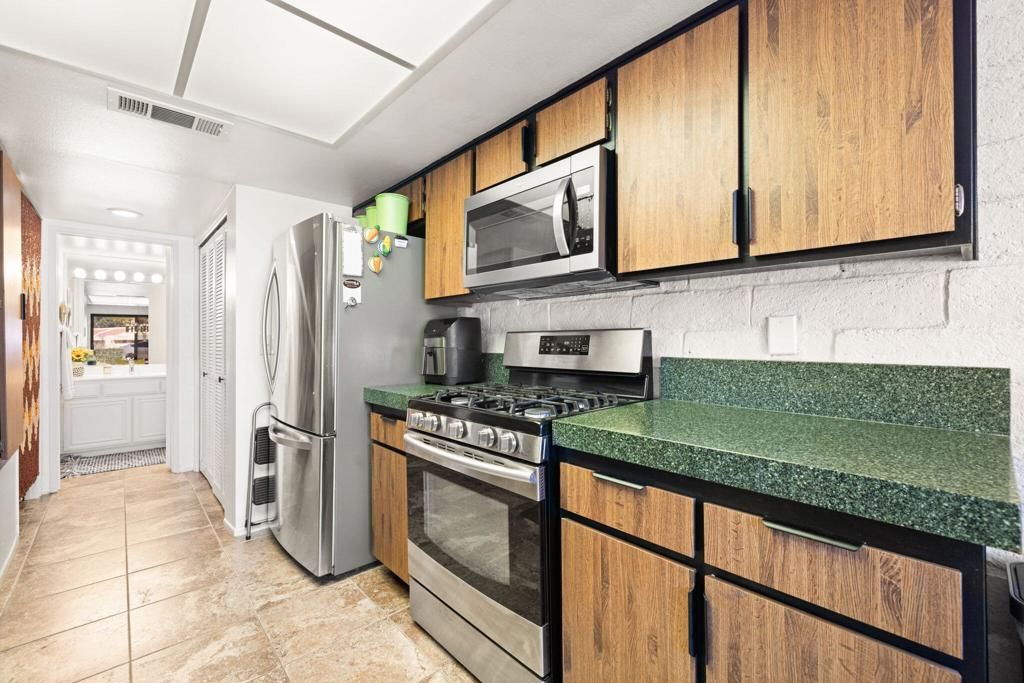 Image 11 of property listing at 68722 Calle Denia, Cathedral City, CA 92234