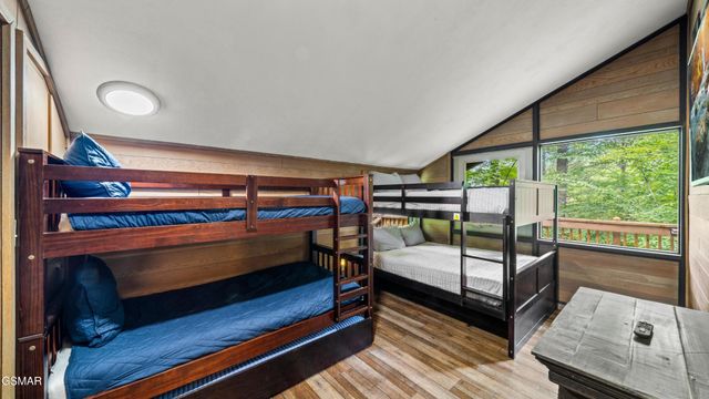 1115 Old Cartertown Road, Gatlinburg, TN 37738