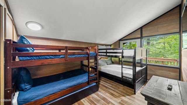 1115 Old Cartertown Road, Gatlinburg, TN 37738