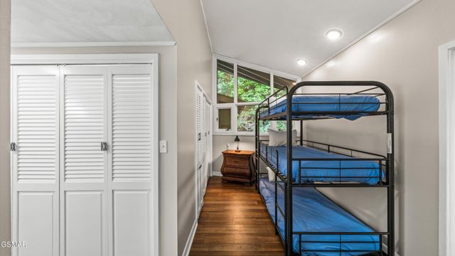 1115 Old Cartertown Road, Gatlinburg, TN 37738