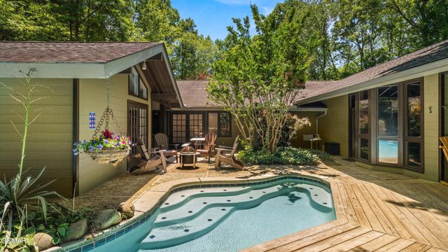 1115 Old Cartertown Road, Gatlinburg, TN 37738
