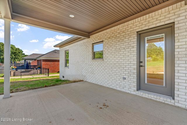 145 Heritage Way, Mt Washington, KY 40047